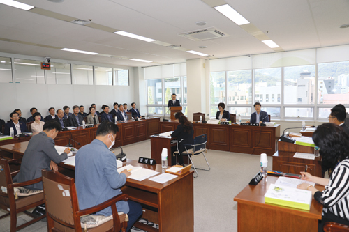 2019 회계연도 결산 승인의 건 등 안건 심사(예산결산특별위원회 위원장 정성열)