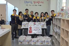 [덕포1동] 지역사회보장협의체, 환절기 건강관리를 위한 영양죽 전달