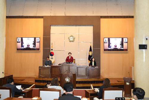 제242회 임시회 제2차 본회의