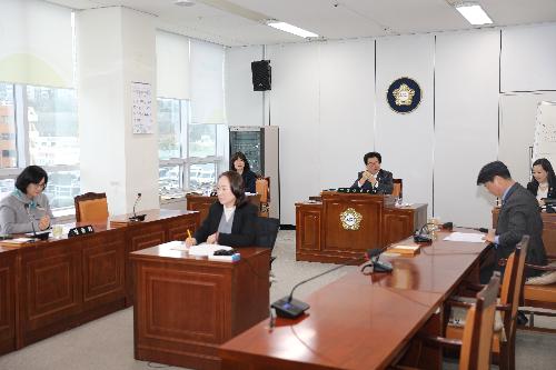 제259회 임시회 의회운영위원회 조례안 심사