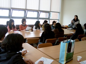 도서관주간 행사(우리아이 영어그림책 읽기지도)