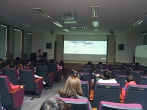 5월 빛그림 동화극장