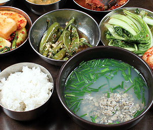 Halmae Jaecheopguk